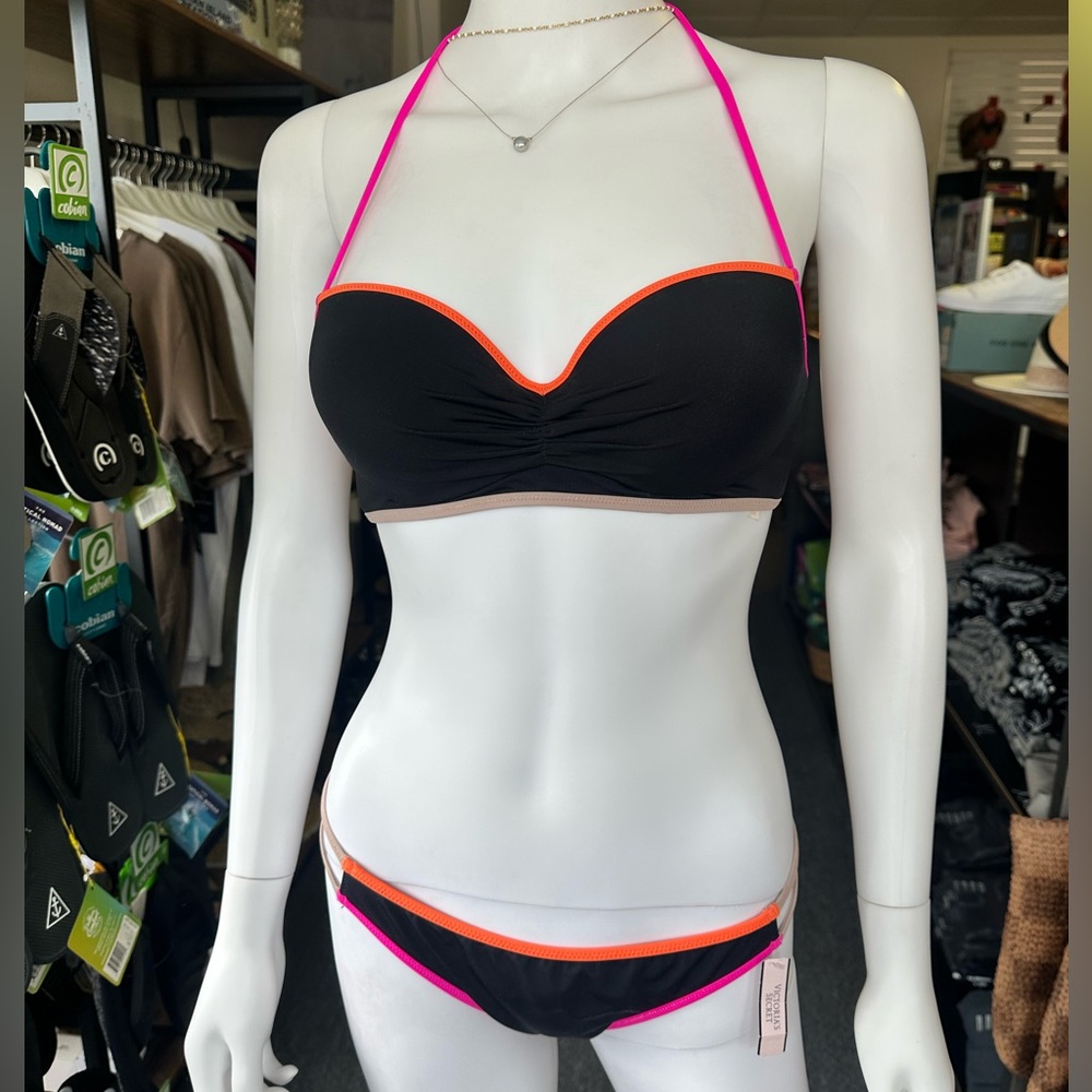 NWT Victoria’s Secret Bikini